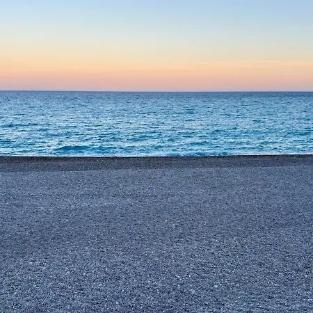 Apartment Rubis De Promenade Des *